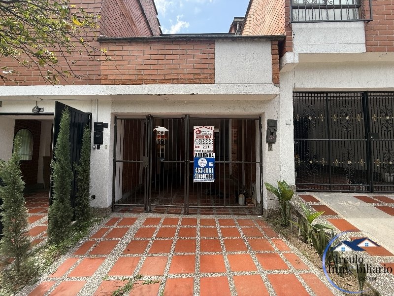 Casa disponible para Arriendo en Envigado El Dorado Foto numero 1