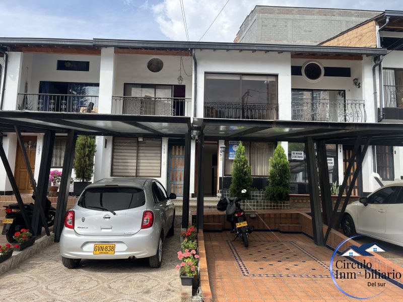 Casa disponible para Arriendo en Envigado La Paz Foto numero 1