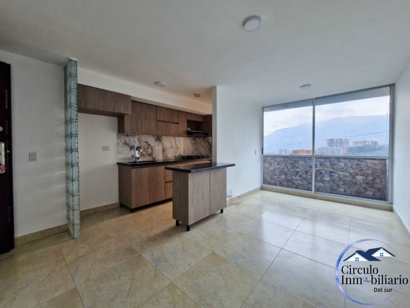 Apartamento disponible para Arriendo en Envigado con un valor de $2,500,000 código 3551