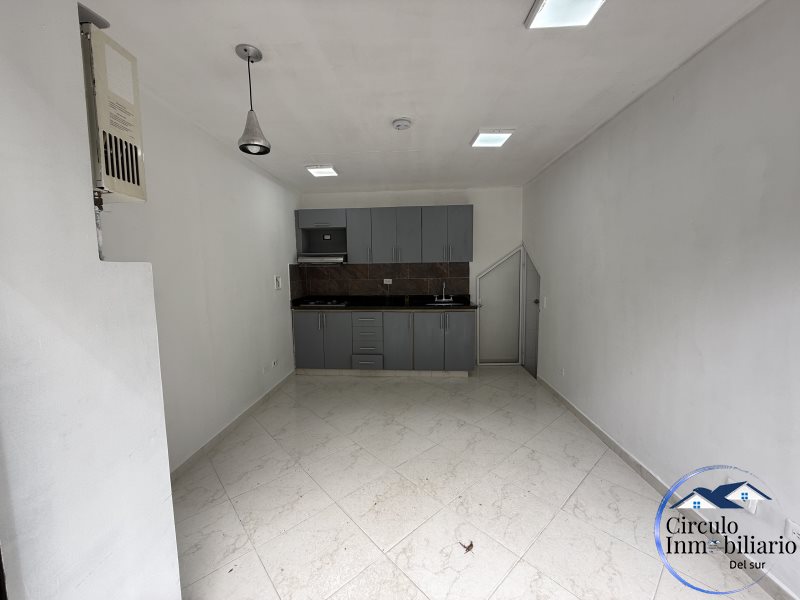 Local disponible para Arriendo en Envigado Los Naranjos Foto numero 1