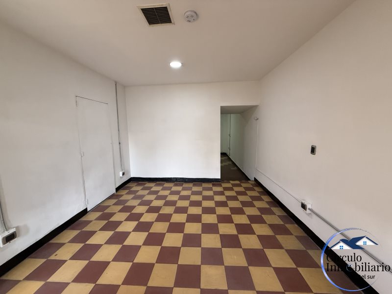 Local disponible para Arriendo en Envigado con un valor de $2,100,000 código 3613