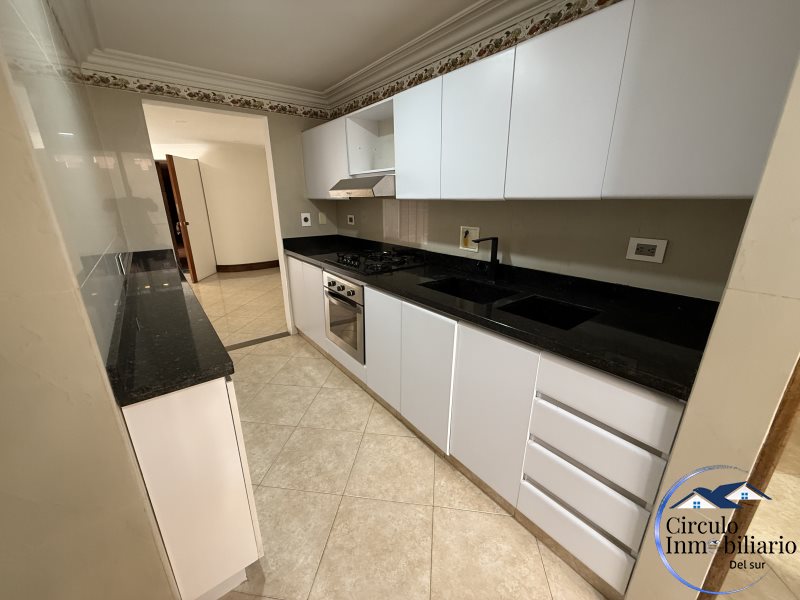 Apartamento disponible para Arriendo en Envigado con un valor de $2,900,000 código 3198