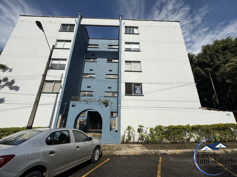 Apartamento disponible para Arriendo en Envigado con un valor de $2,300,000 código 3074