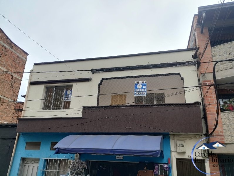 Casa-local disponible para Arriendo en Medellín Belen Granada Foto numero 1