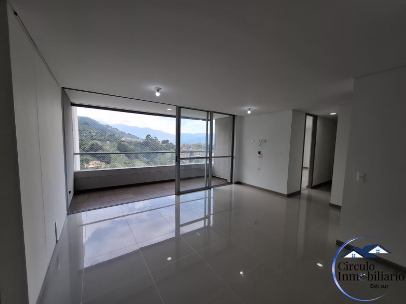 Apartamento disponible para Arriendo en Envigado con un valor de $3,600,000 código 2900