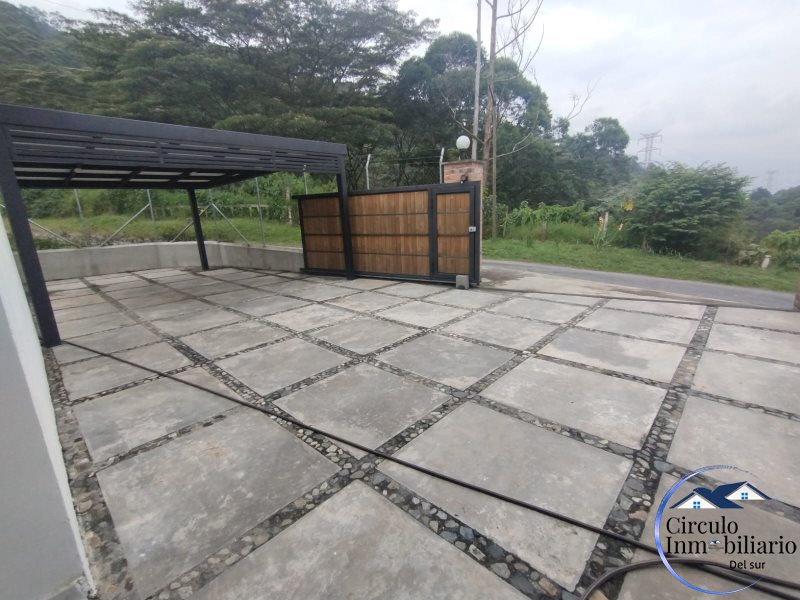 Casa-Finca disponible para Arriendo en Envigado La Mina Foto numero 1