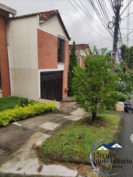 Casa disponible para Arriendo en Envigado Metropolitano Foto numero 1