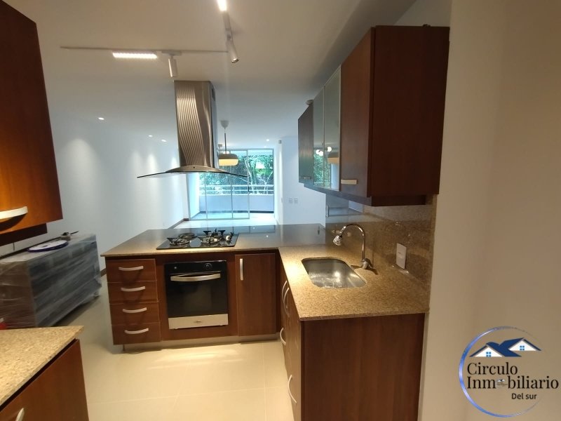 Apartamento disponible para Arriendo en Envigado Cumbres Foto numero 1