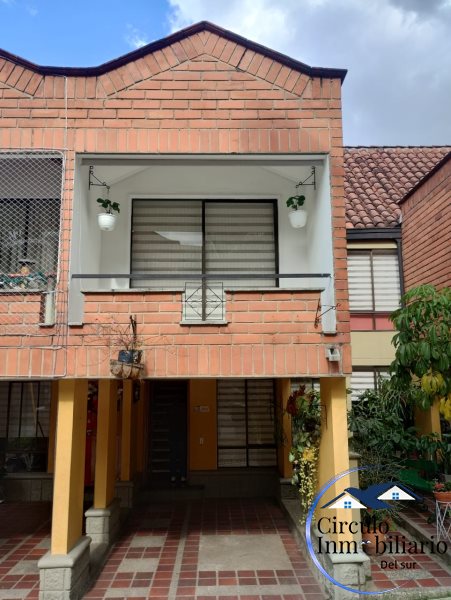 Casa disponible para Arriendo en Envigado El Dorado Foto numero 1